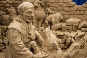 Scopri di più sull'articolo Cinquanta Lignanesi in visita a Greccio, nel segno di San Francesco, per donare un piccolo presepe di sabbia