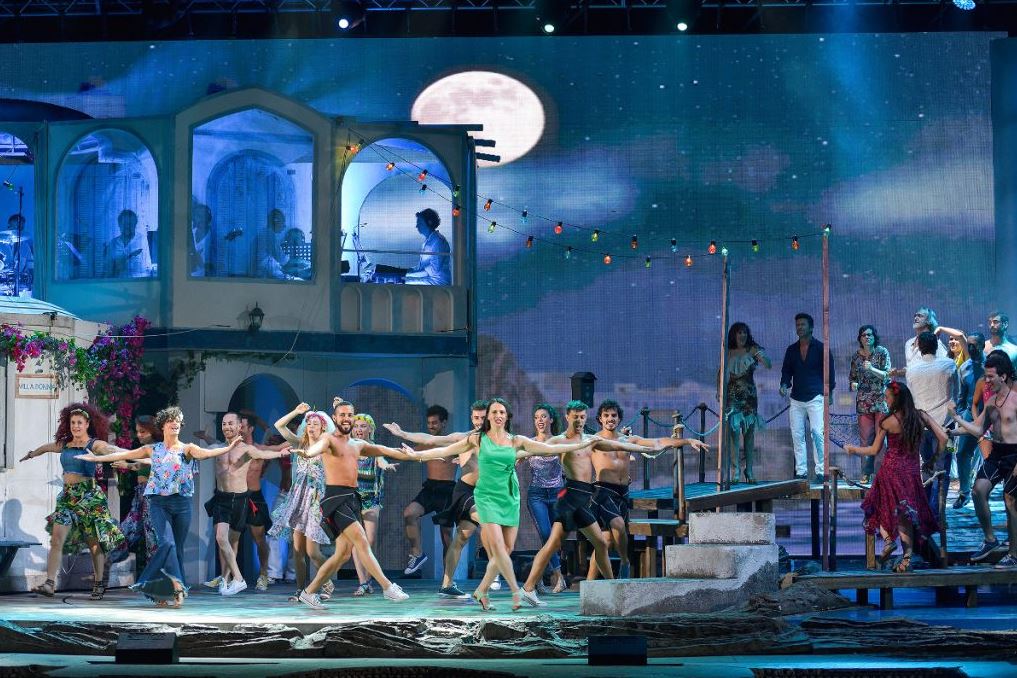 Al momento stai visualizzando Mamma Mia!, il musical da 60 milioni di spettatori nel mondo, il 12 e 13 febbraio a Cividale per due repliche uniche