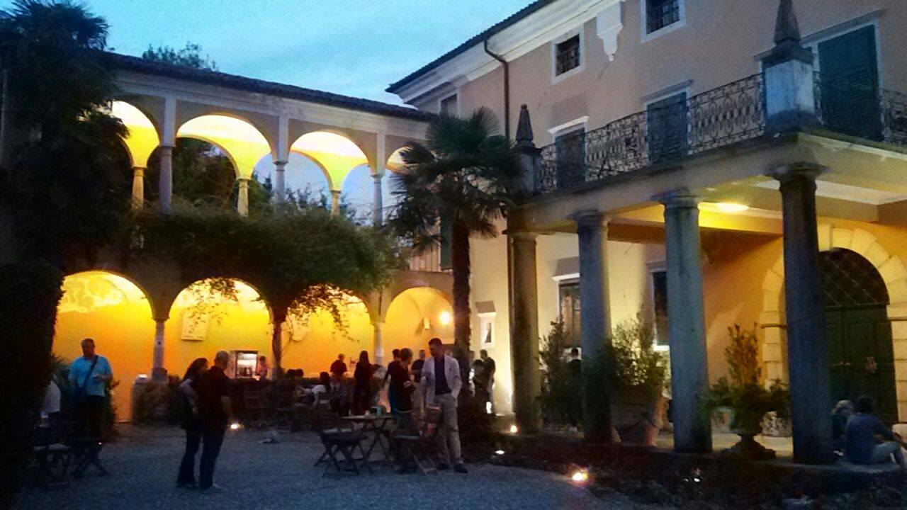 Al momento stai visualizzando Torna a Gorizia “Coronini by night” ogni mercoledì sera di agosto per andare alla scoperta del Palazzo e della mostra “L’indispensabile superfluo”