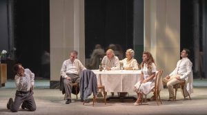 Scopri di più sull'articolo Al via la stagione del Verdi con il capolavoro di Eduardo De Filippi “Ditegli sempre di sì” venerdì 25 ottobre