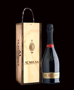 Scopri di più sull'articolo AC Milan: si stappa la prima bottiglia di Franciacorta RossoNero Anniversario