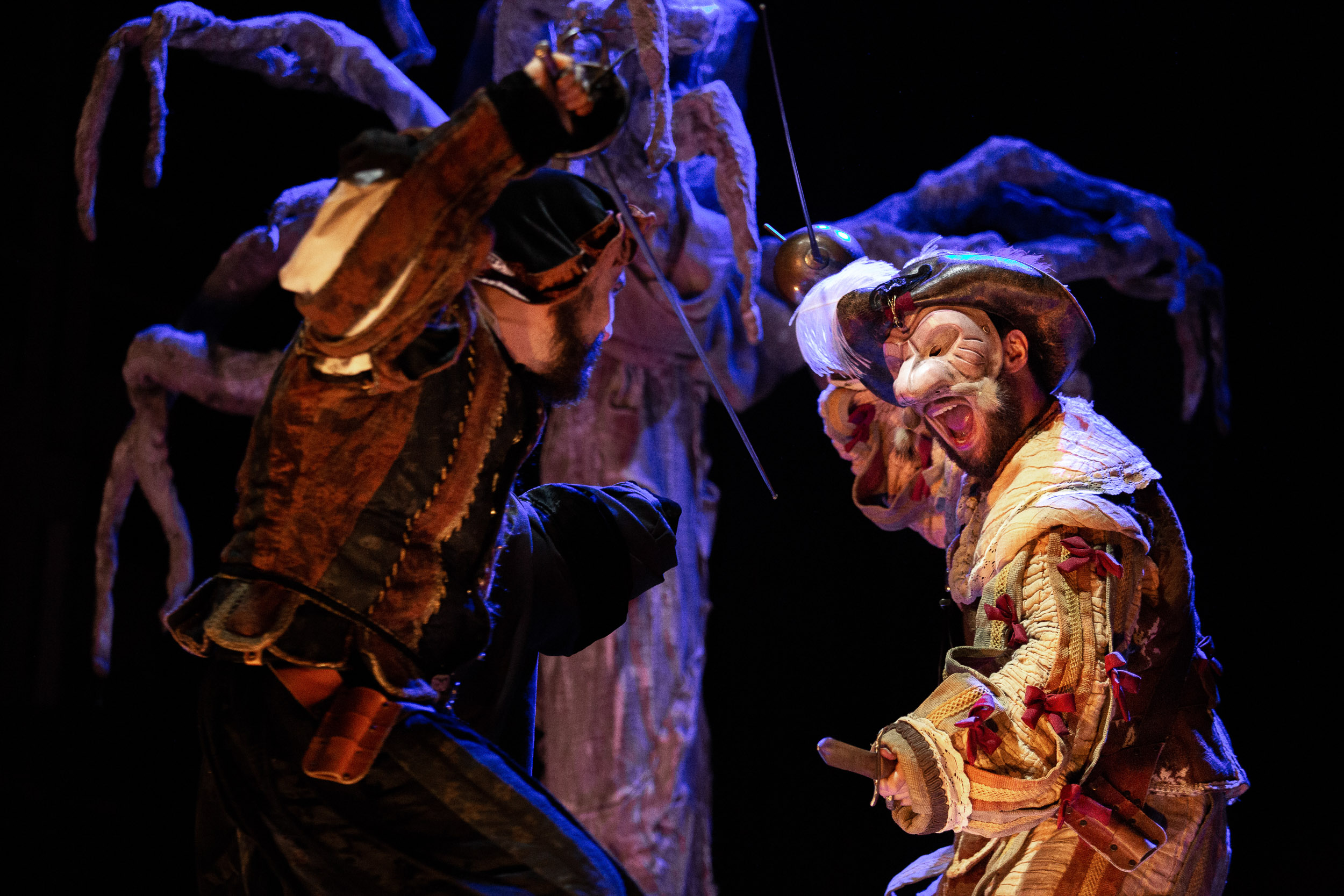 Al momento stai visualizzando Al Teatro Nuovo Giovanni da Udine è il momento della commedia dell’arte: arriva “Malacarne – La ballata dell’Amore e del Potere”