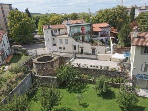 Scopri di più sull'articolo Il Collettivo lunAzione torna in FVG: giovedì 8 settembre a Gradisca d’Isonzo, per il festival In\Visible Cities, presenta “Gradisca Hosting”, terza tappa del Progetto Speciale di teatro “Hosting On The Road”