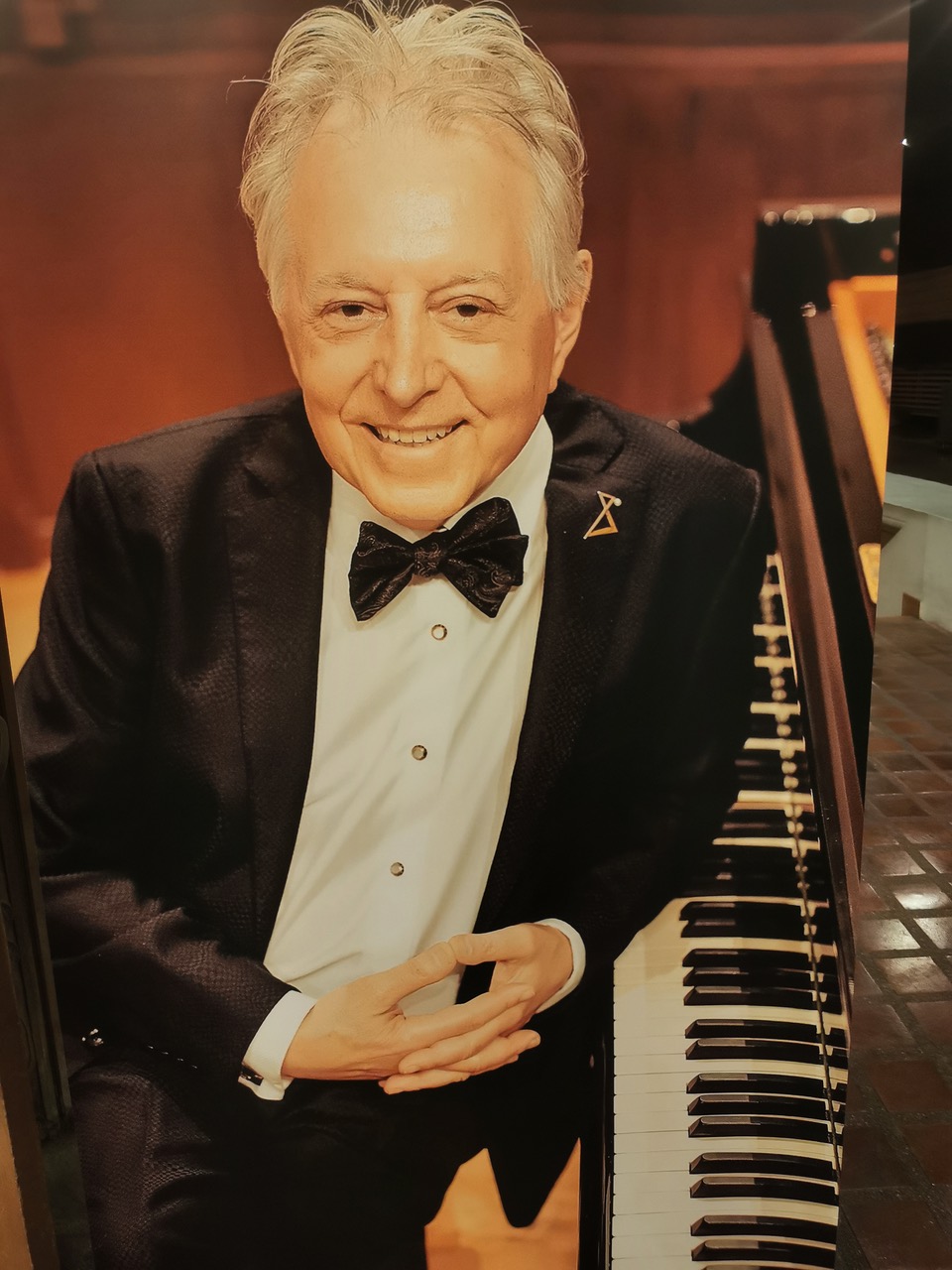 Scopri di più sull'articolo Il pianista di fama mondiale Eduardo Delgado in concerto mercoledì 11 gennaio il Palamostre di Udine. È l’evento clou della Stagione 101 degli Amici della Musica